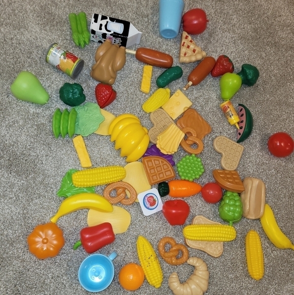 Kids Play Plastic Food - Picture 2 of 3